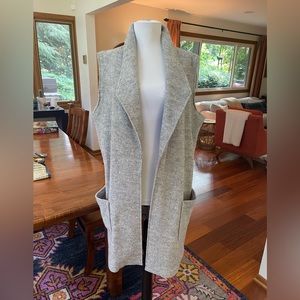 Women’s Tahari Long Vest